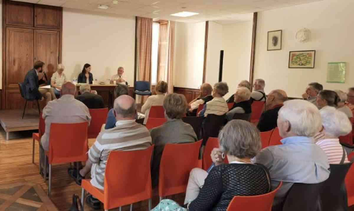 colloque_salle_1200